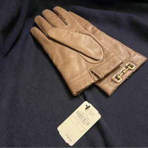 Neiman Marcus cashmere-lined genuine leather horsebit gloves - dark beige size 8